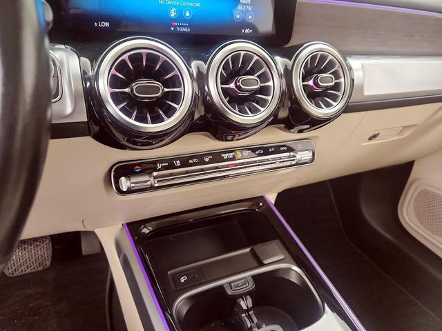 Photo of 2022 Black Mercedes-Benz GLB 250