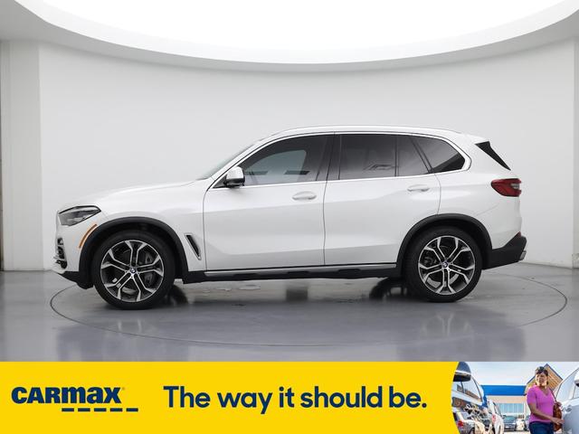 Photo of 2019 White BMW X5