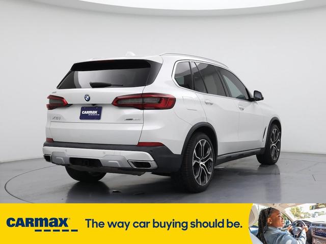 Photo of 2019 White BMW X5