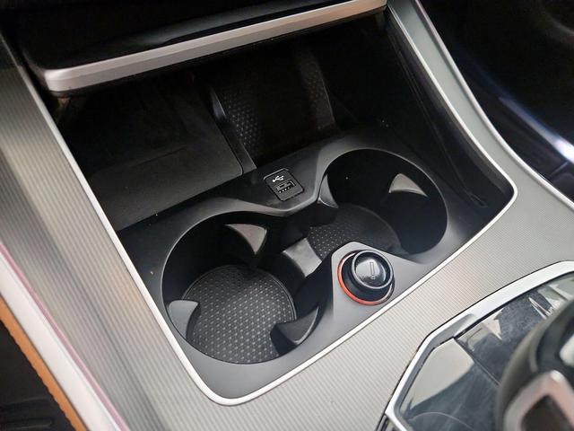 Photo of 2019 White BMW X5