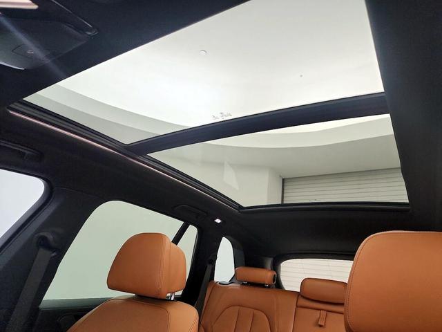 Photo of 2019 White BMW X5