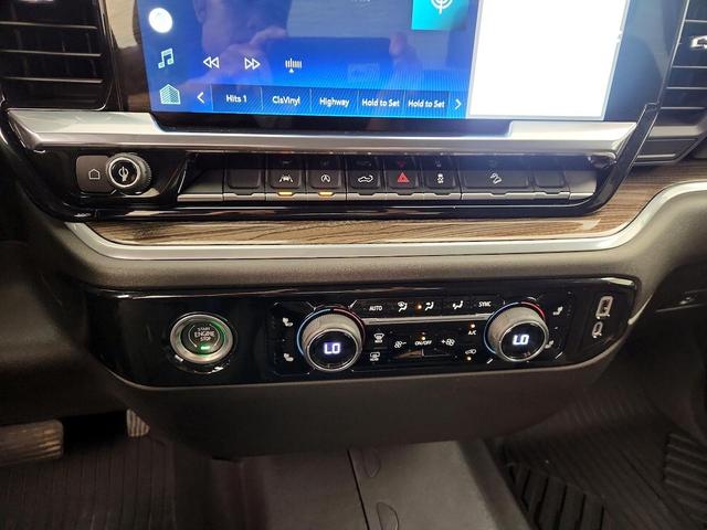 Photo of 2022 Silver Chevrolet Silverado 1500