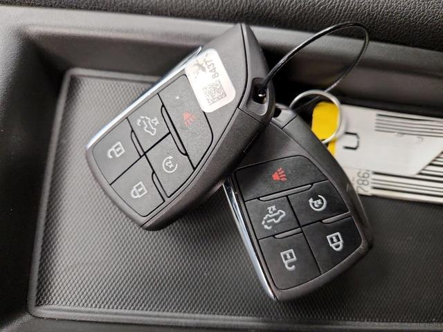 Photo of 2022 Silver Chevrolet Silverado 1500