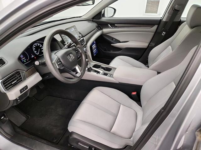 Photo of 2018 Silver Honda Accord
