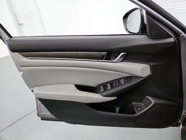 Photo of 2018 Silver Honda Accord