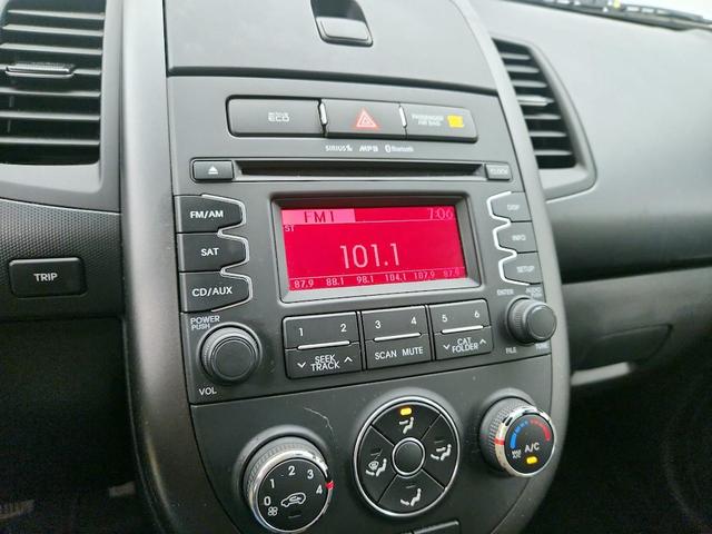 Photo of 2013 Black Kia Soul