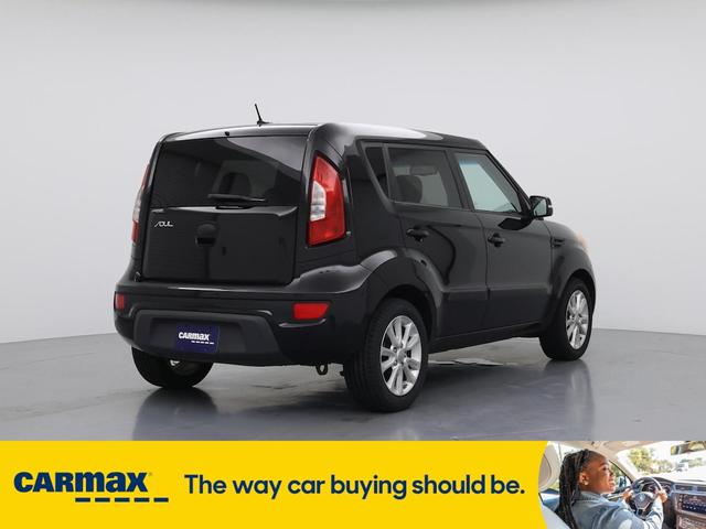 Photo of 2013 Black Kia Soul