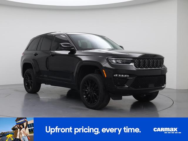 Photo of 2022 Black Jeep Grand Cherokee