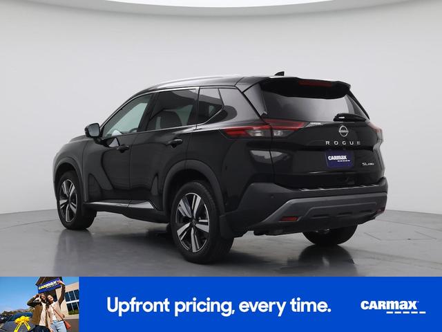 Photo of 2022 Black Nissan Rogue