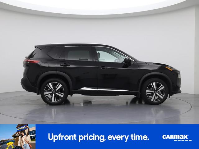 Photo of 2022 Black Nissan Rogue