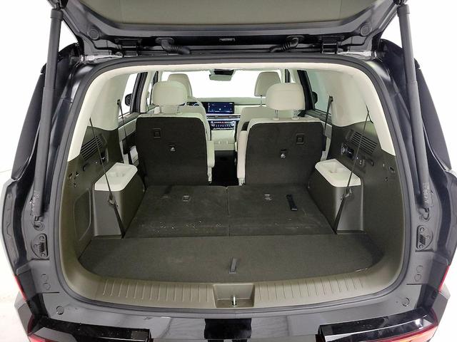 Photo of 2025 Black Hyundai SANTA FE