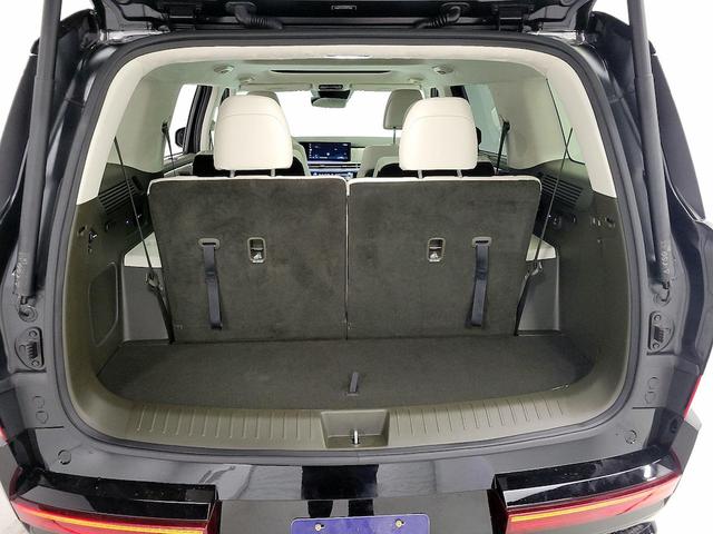 Photo of 2025 Black Hyundai SANTA FE