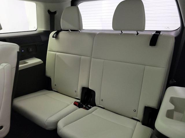 Photo of 2025 Black Hyundai SANTA FE