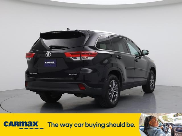 Photo of 2019 Black Toyota Highlander