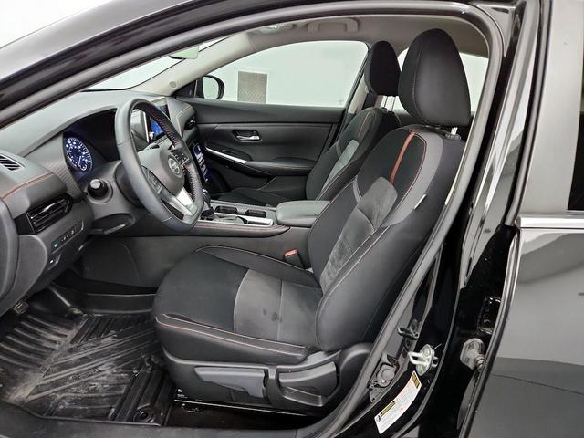 Photo of 2022 Black Nissan Sentra