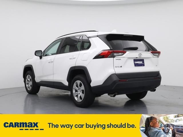 Photo of 2019 White Toyota RAV4