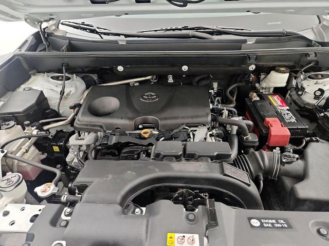 Photo of 2019 White Toyota RAV4