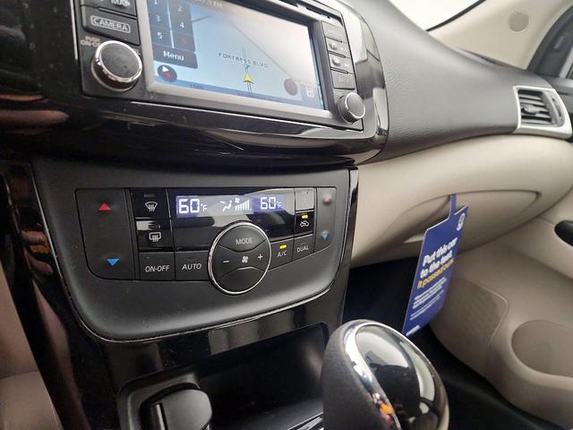 Photo of 2016 Blue Nissan Sentra