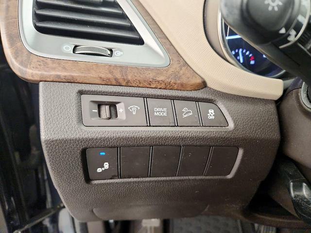 Photo of 2018 Blue Hyundai Santa Fe Sport