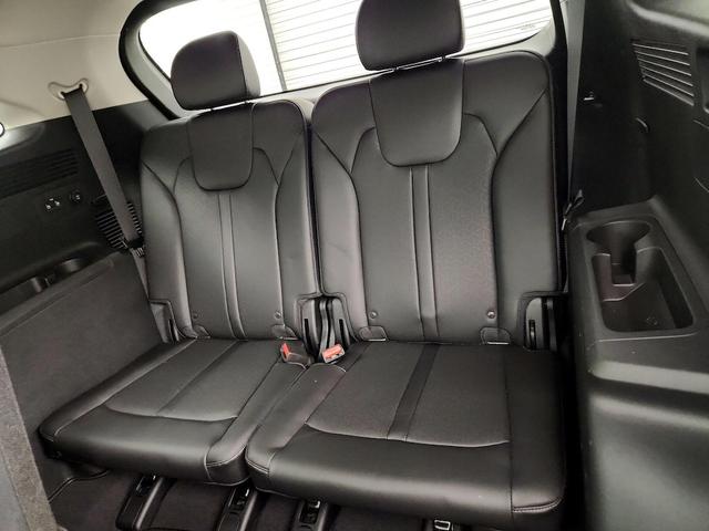 Photo of 2023 Gray Kia Sorento