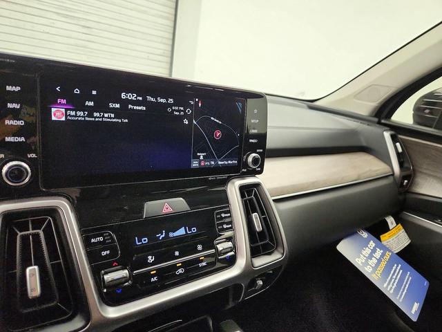 Photo of 2023 Gray Kia Sorento