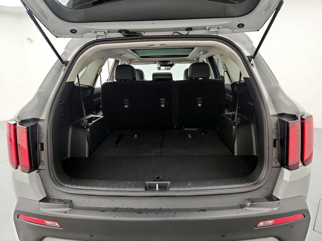 Photo of 2023 Gray Kia Sorento