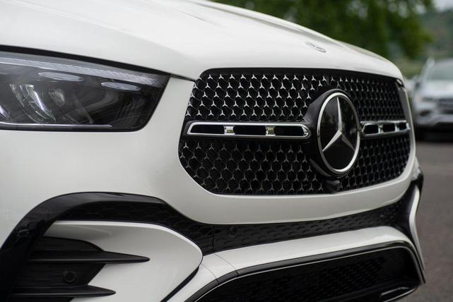 Photo of 2025 Polar White Mercedes-Benz GLE 350