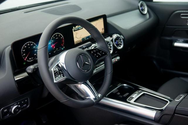 Photo of 2025 Cirrus Silver Metallic Mercedes-Benz GLA 250