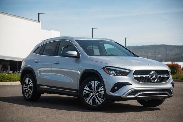 Photo of 2025 Cirrus Silver Metallic Mercedes-Benz GLA 250