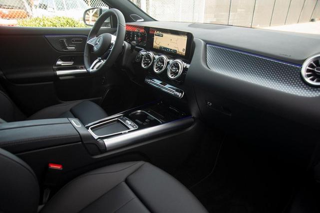 Photo of 2025 Cirrus Silver Metallic Mercedes-Benz GLA 250
