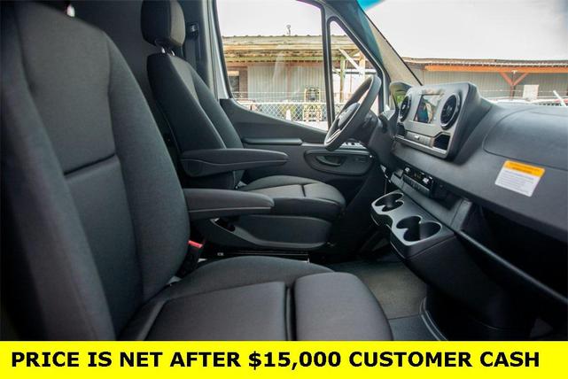Photo of 2024 Arctic White Mercedes-Benz Sprinter 2500