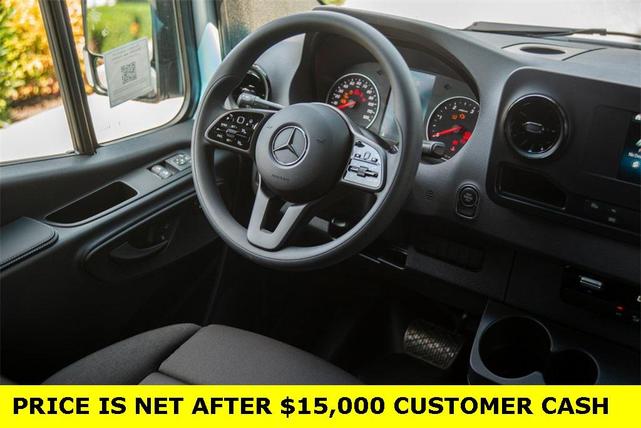 Photo of 2024 Arctic White Mercedes-Benz Sprinter 2500