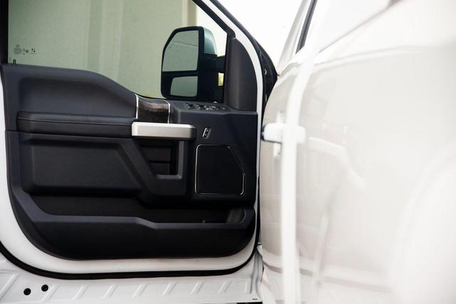 Photo of 2022 Oxford White Ford F-250