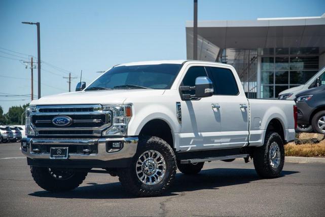Photo of 2022 Oxford White Ford F-250