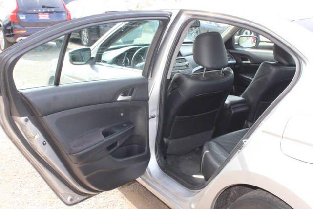 Photo of 2011 Alabaster Silver Metallic Honda Accord