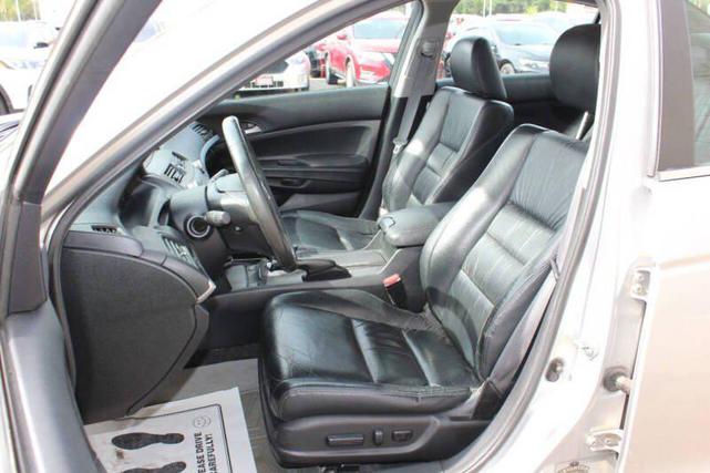 Photo of 2011 Alabaster Silver Metallic Honda Accord