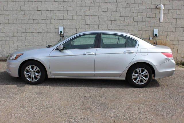 Photo of 2011 Alabaster Silver Metallic Honda Accord