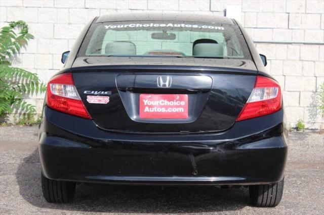 Photo of 2012 Crystal Black Pearl Honda Civic