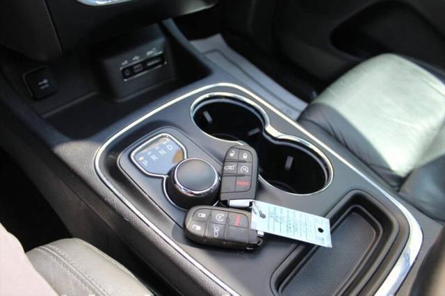 Photo of 2017 Redline 2 Coat Pearl Dodge Durango