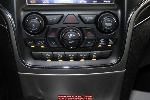Photo of 2018 Granite Crystal Metallic Clearcoat Jeep Grand Cherokee