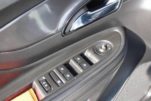 Photo of 2018 Summit White Buick Encore