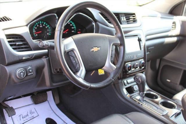Photo of 2016 Mosaic Black Metallic Chevrolet Traverse