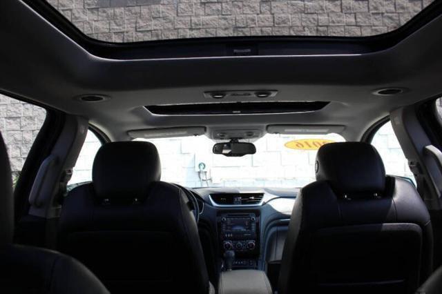 Photo of 2016 Mosaic Black Metallic Chevrolet Traverse