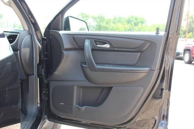 Photo of 2016 Mosaic Black Metallic Chevrolet Traverse