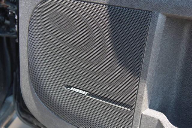 Photo of 2016 Mosaic Black Metallic Chevrolet Traverse