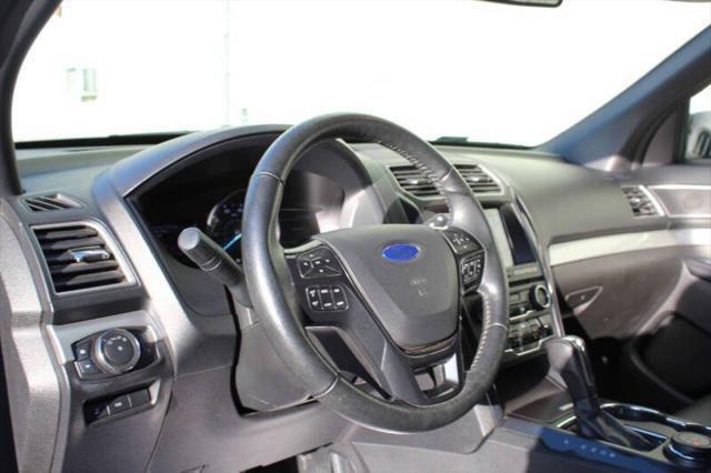 Photo of 2017 Blue Jeans Metallic Ford Explorer