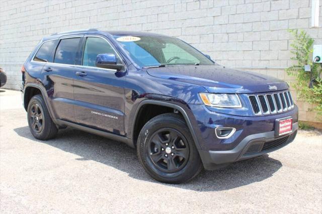 Photo of 2016 True Blue Pearlcoat Jeep Grand Cherokee