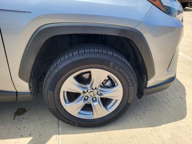 Photo of 2022 Silver Sky Metallic Toyota RAV4