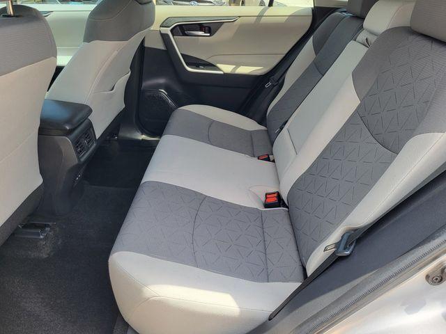 Photo of 2022 Silver Sky Metallic Toyota RAV4