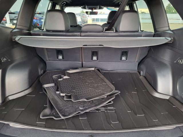 Photo of 2022 Crystal White Pearl Subaru Forester